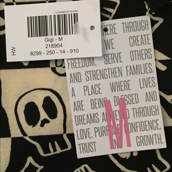 *SOLD* LuLaRoe Halloween Gigi M Skellicorn Skulls - Picture 6 of 8